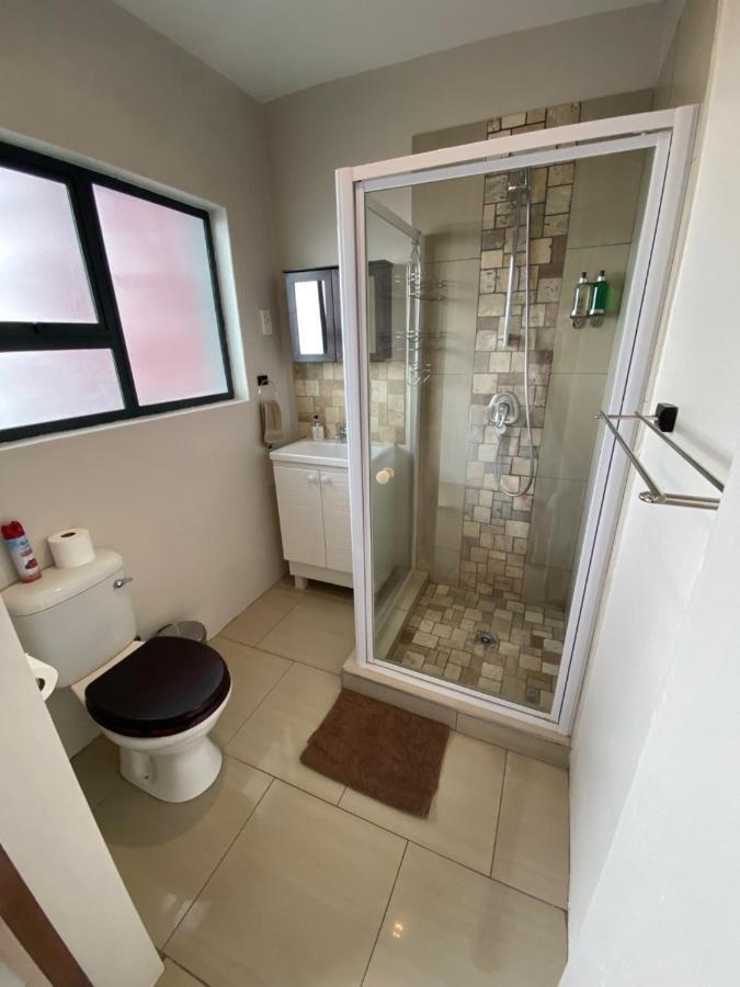 Haus Holzapfel Hotel Beaufort West Exterior photo
